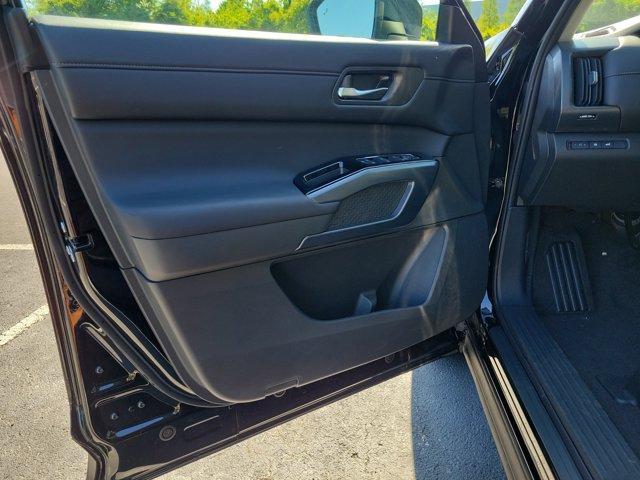 new 2026 Nissan Pathfinder car, priced at $45,160