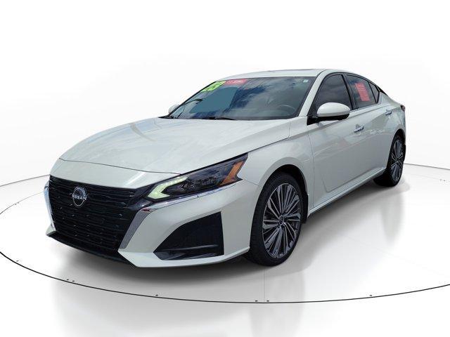 used 2023 Nissan Altima car, priced at $24,899