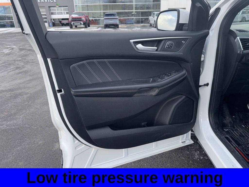 used 2022 Ford Edge car, priced at $29,500