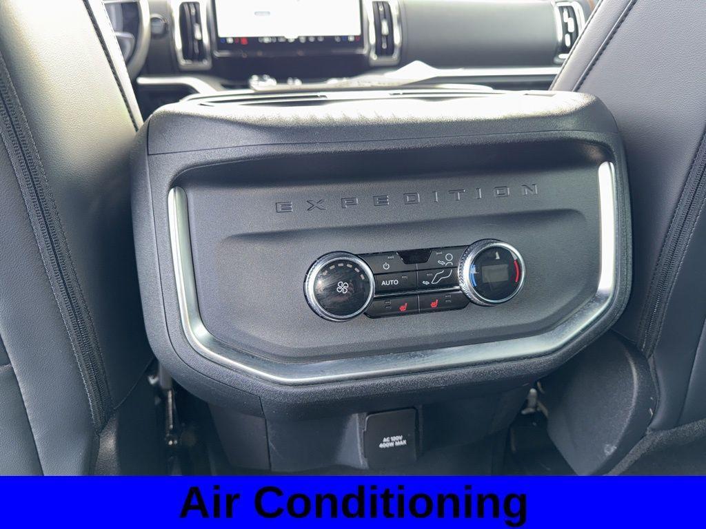 used 2025 Ford Expedition car, priced at $75,000