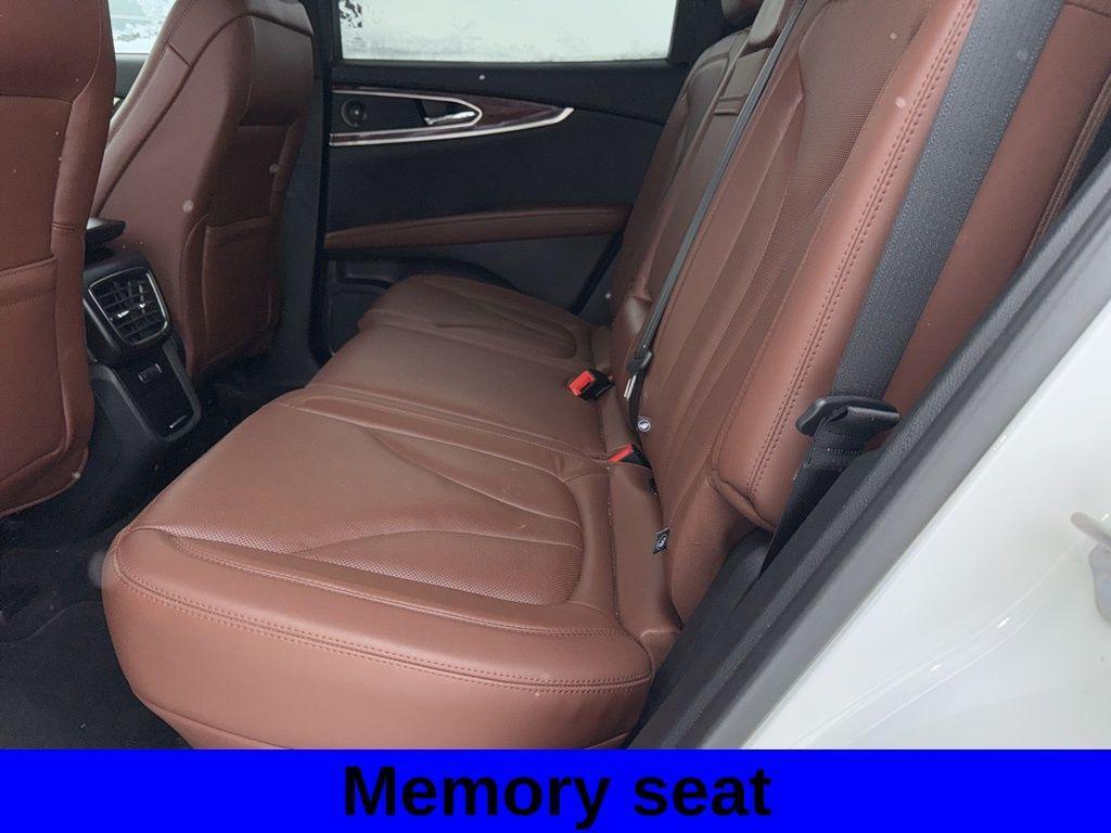 used 2020 Lincoln Nautilus car, priced at $28,840