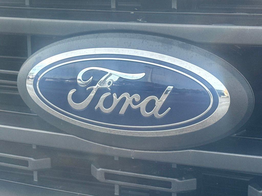 used 2021 Ford F-150 car, priced at $32,400