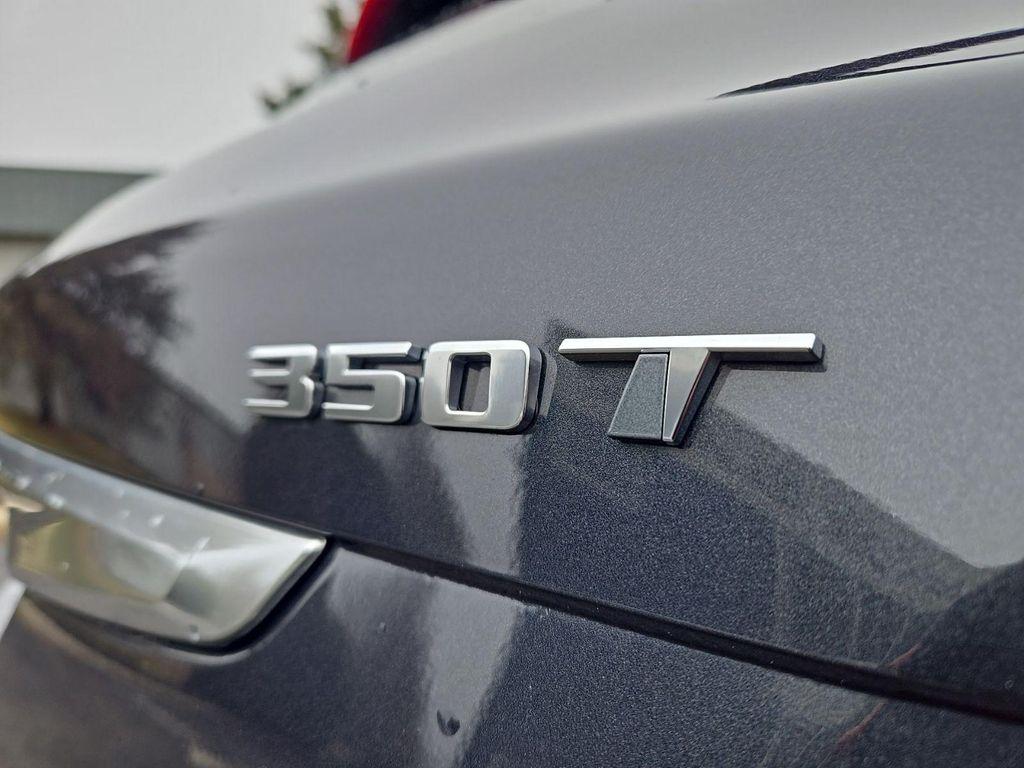 used 2023 Cadillac XT5 car, priced at $32,184