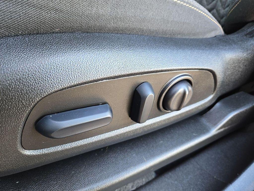 used 2023 Chevrolet Equinox car, priced at $19,067