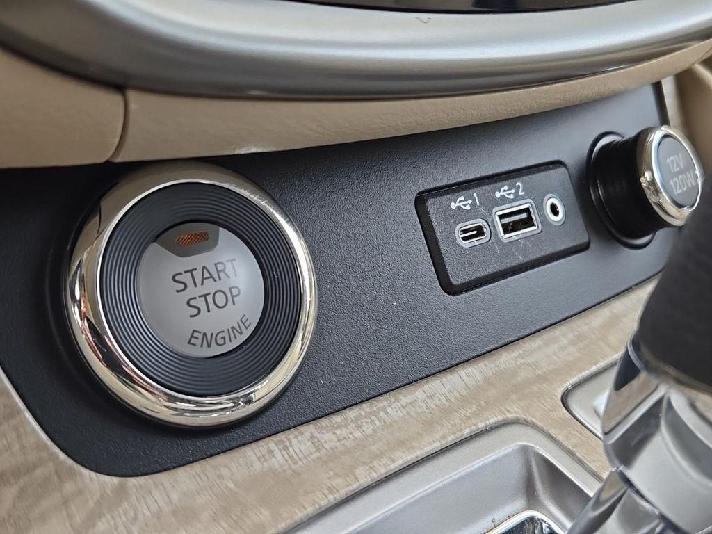 2024 Pearl White Tricoat Nissan Murano