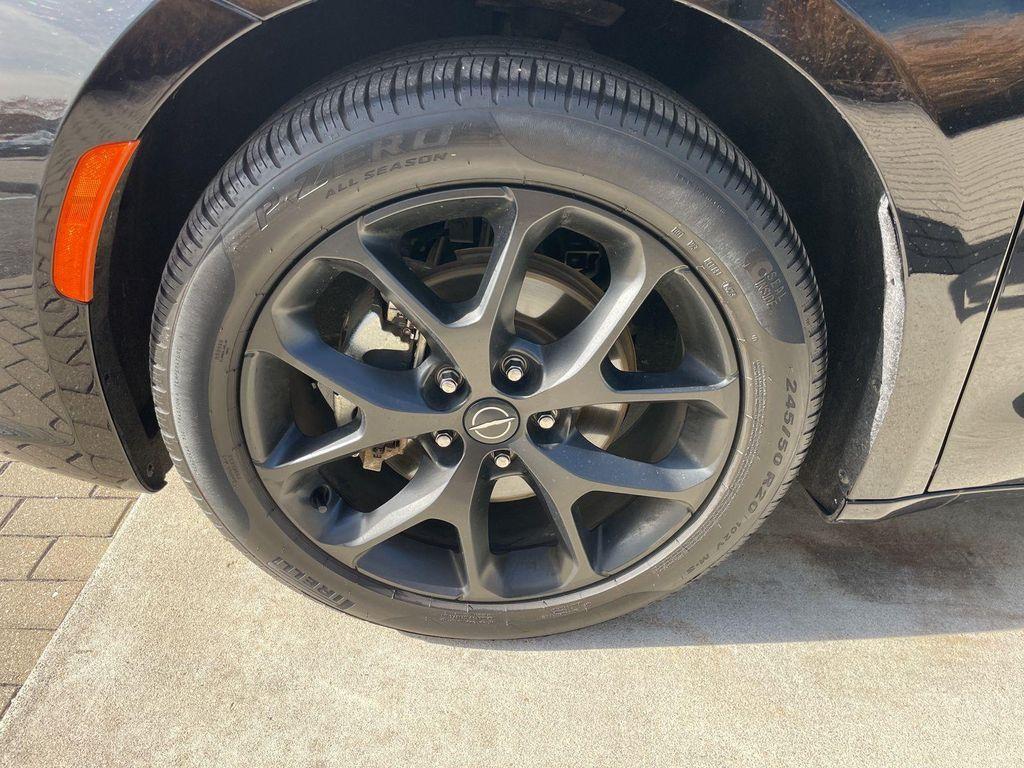 used 2025 Chrysler Pacifica car, priced at $34,767