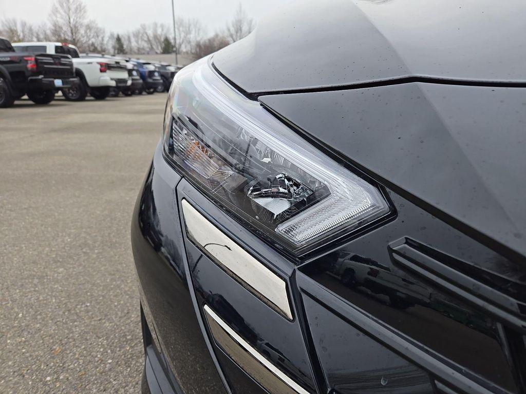 new 2025 Nissan Versa car, priced at $21,737