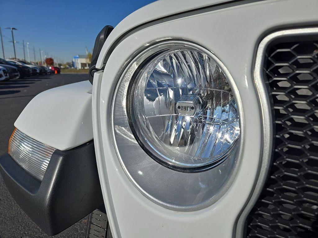 used 2021 Jeep Wrangler Unlimited car, priced at $28,697