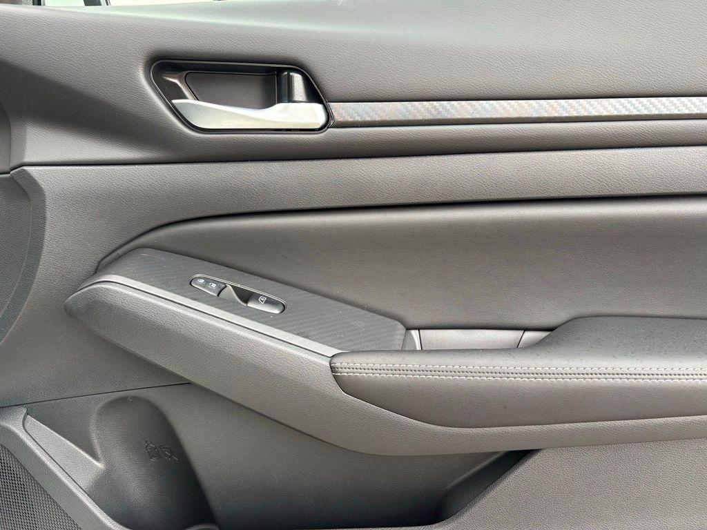 new 2025 Nissan Altima car, priced at $28,894