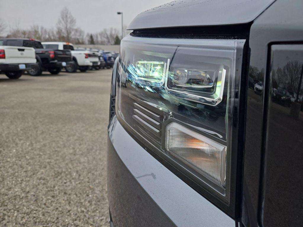 new 2026 Nissan Frontier car, priced at $40,344