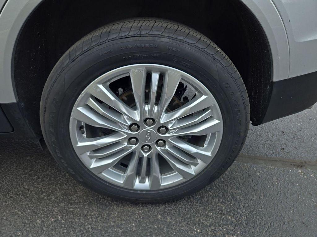 used 2018 Cadillac XT5 car, priced at $14,933