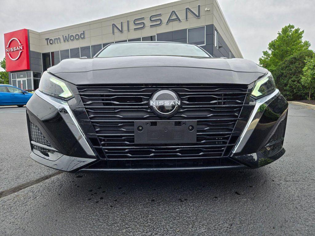 used 2023 Nissan Altima car, priced at $24,237