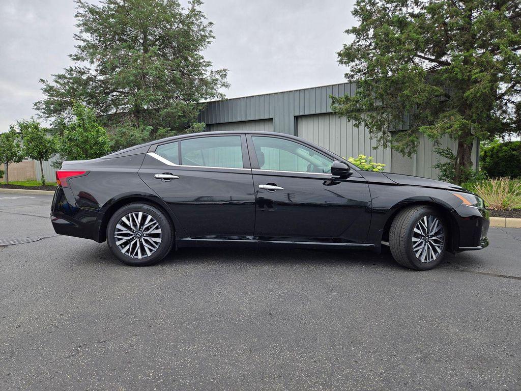 used 2023 Nissan Altima car, priced at $24,237