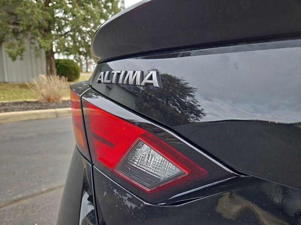 used 2023 Nissan Altima car, priced at $25,967