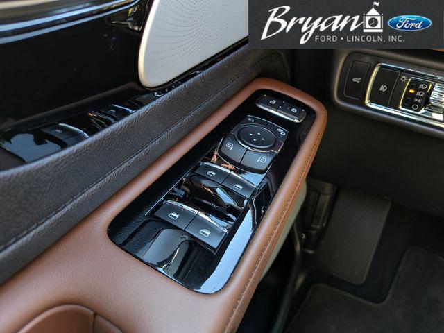 used 2023 Lincoln Aviator car, priced at $46,802