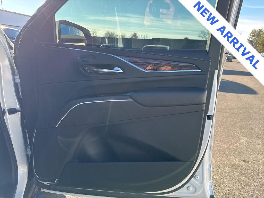 used 2023 Cadillac Escalade car, priced at $44,999