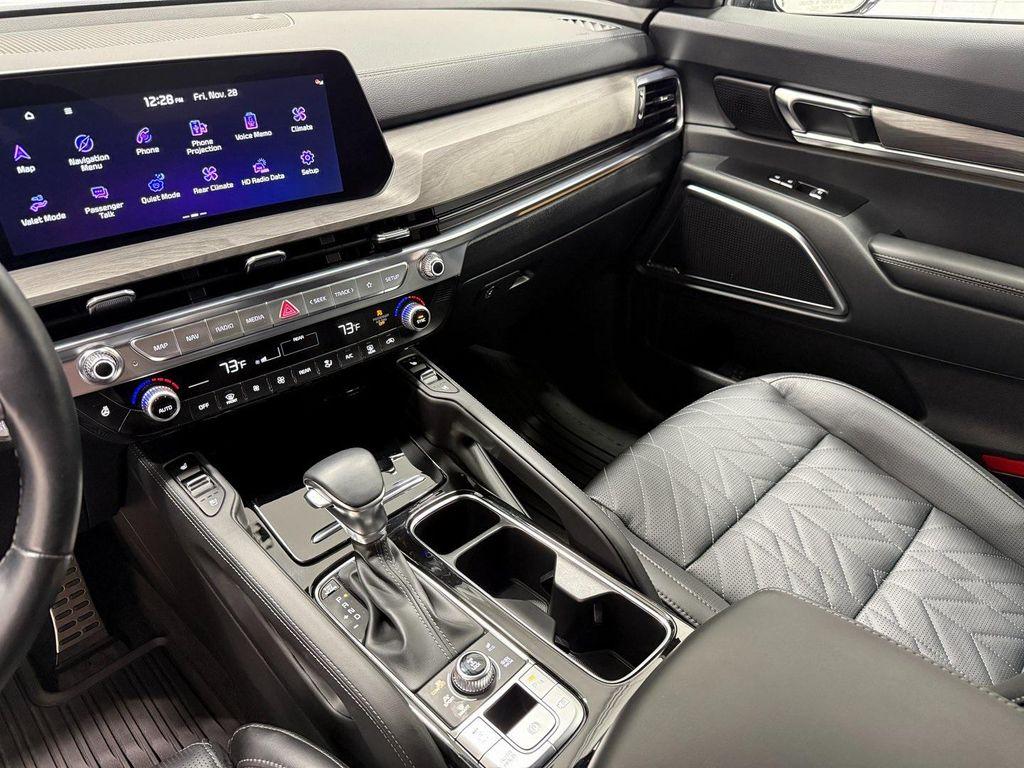 used 2025 Kia Telluride car, priced at $36,995