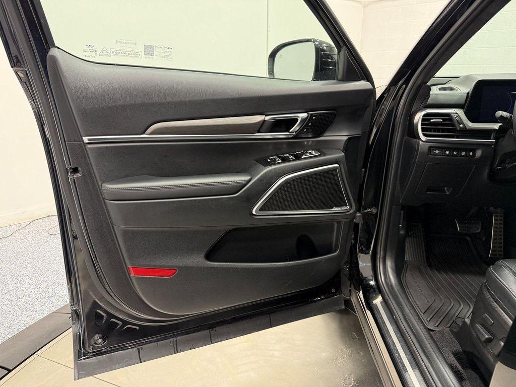 used 2025 Kia Telluride car, priced at $36,995