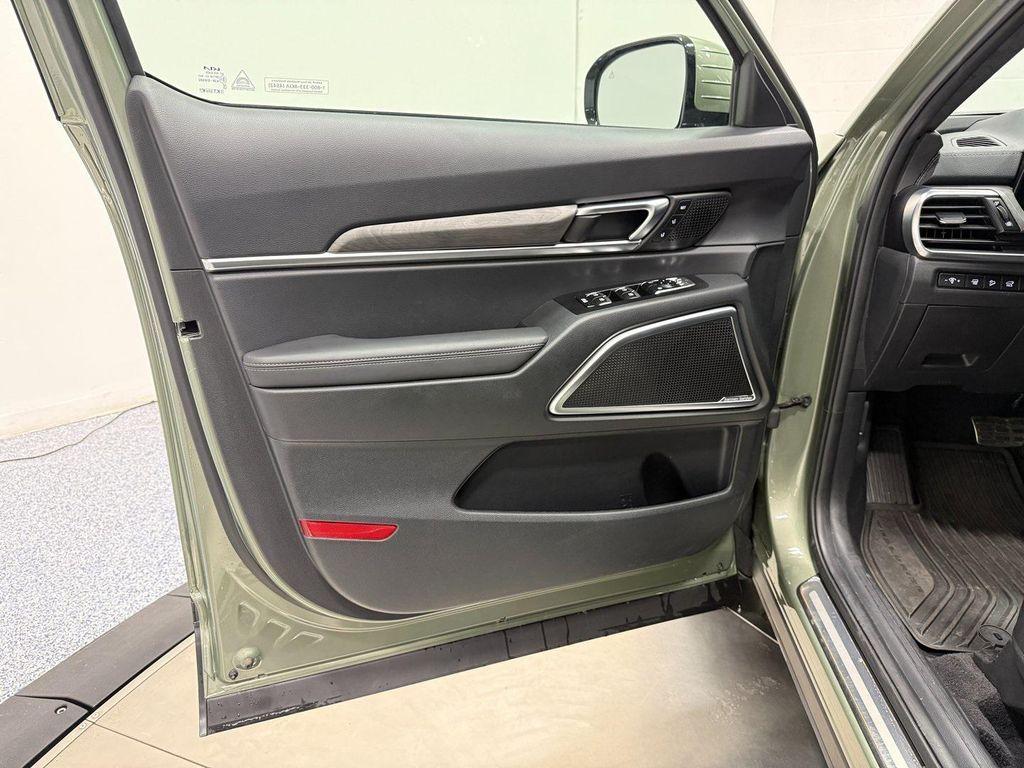 used 2025 Kia Telluride car, priced at $38,995