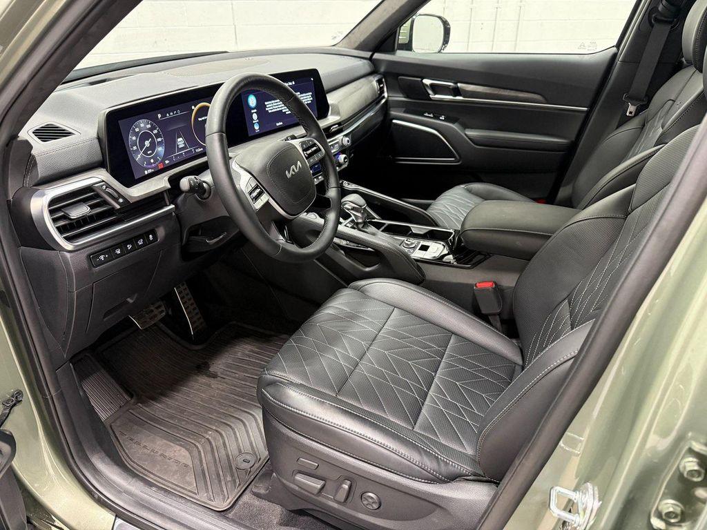 used 2025 Kia Telluride car, priced at $38,995