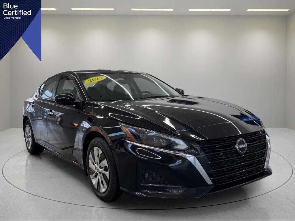 used 2023 Nissan Altima car, priced at $17,997
