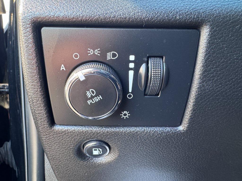 used 2019 Jeep Grand Cherokee car, priced at $18,514