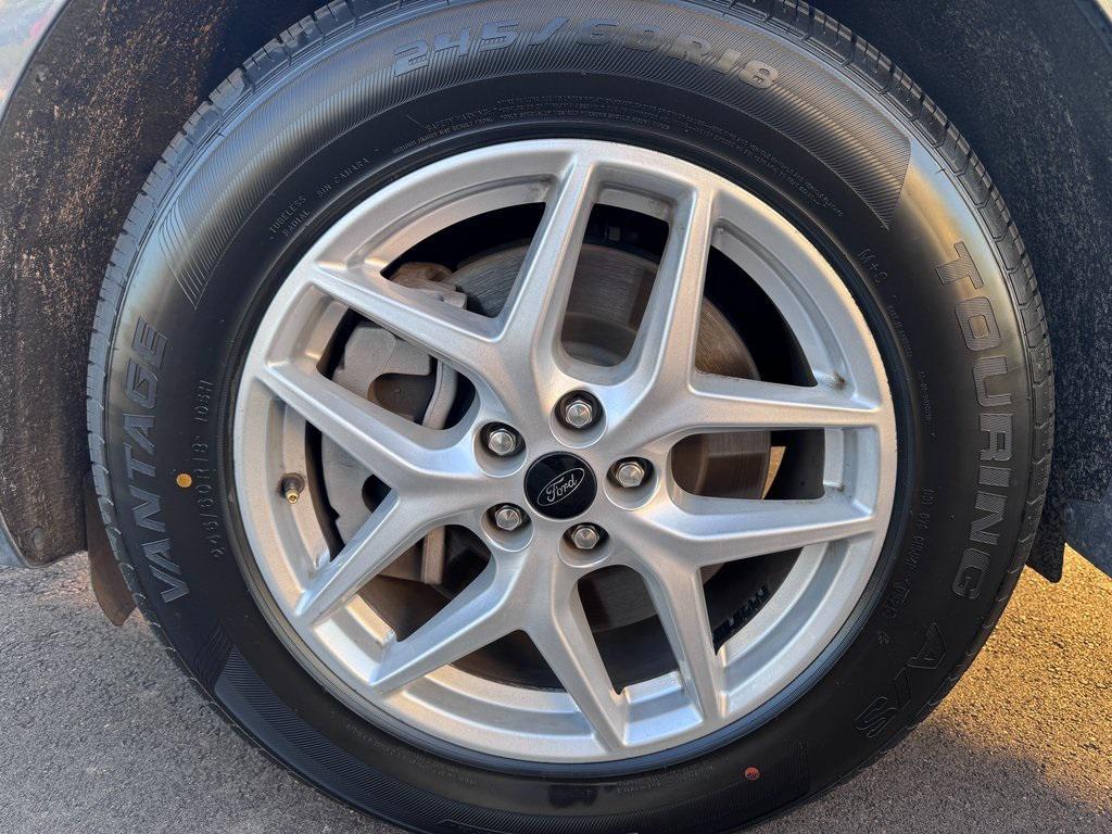 used 2024 Ford Edge car, priced at $23,997