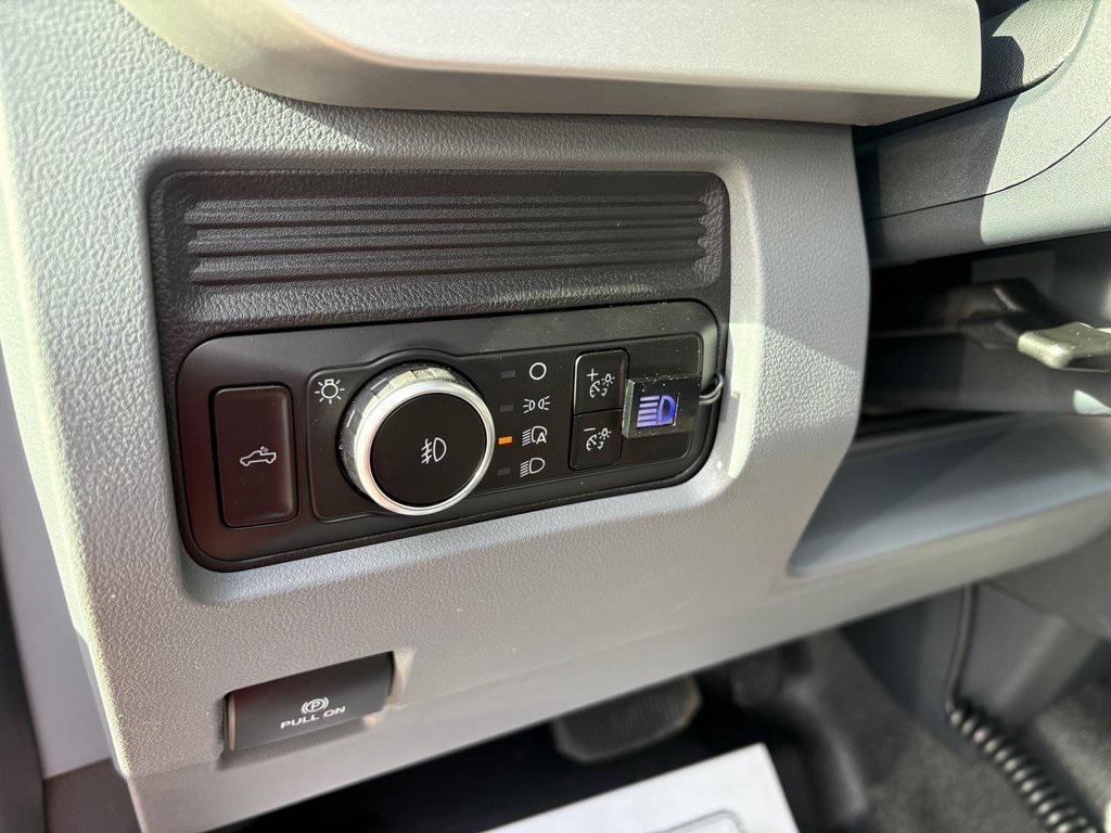 new 2025 Ford F-250 car, priced at $64,650