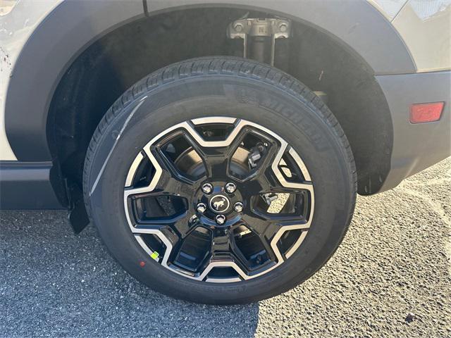 new 2025 Ford Bronco Sport car, priced at $39,105