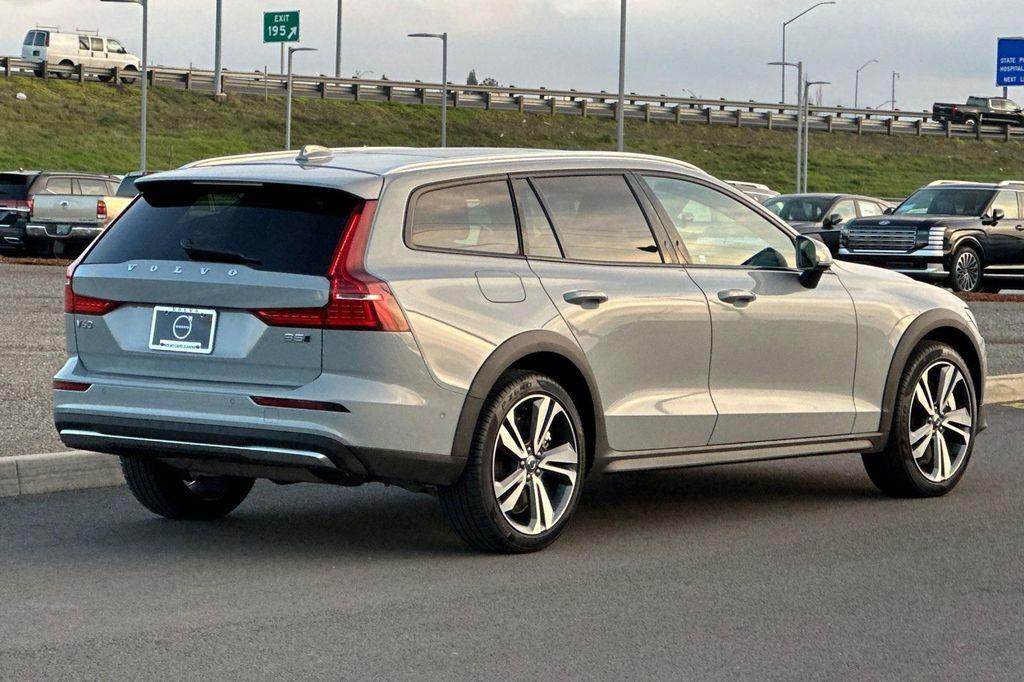 used 2025 Volvo V60 Cross Country car, priced at $36,888