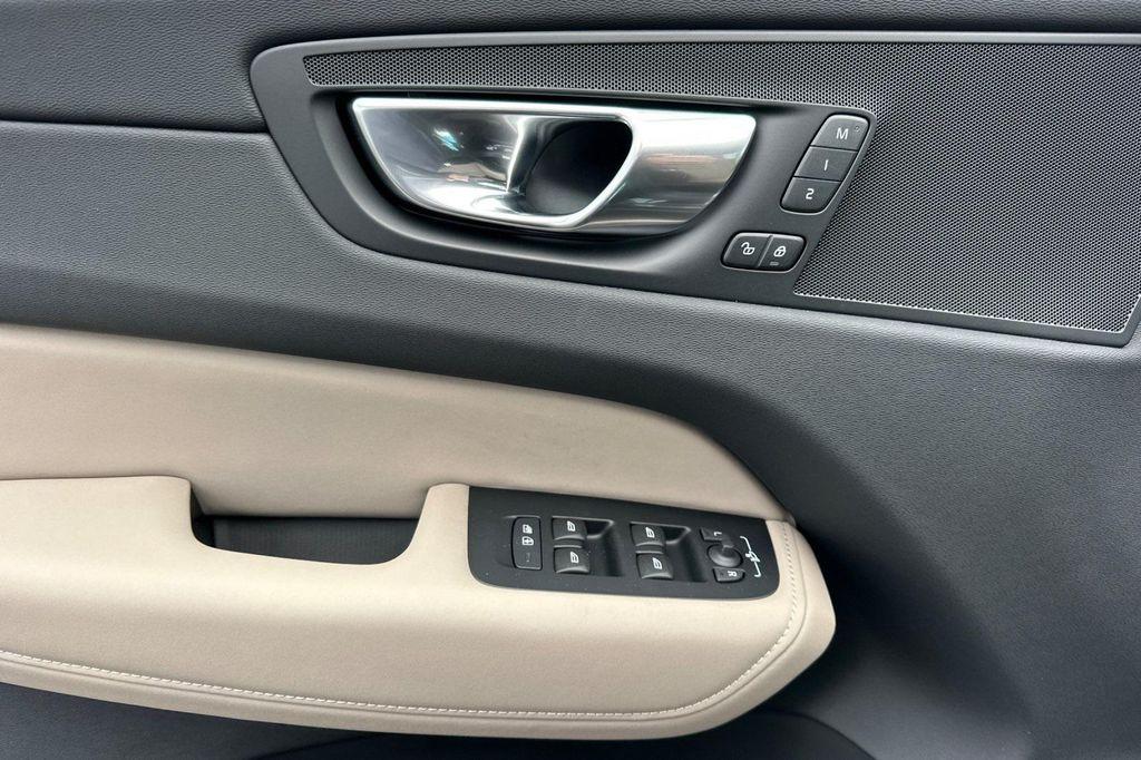 new 2026 Volvo XC60 Plug-In Hybrid car, priced at $65,905