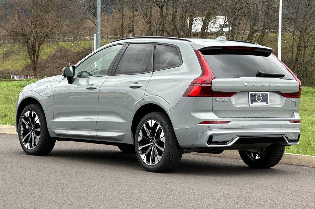 new 2026 Volvo XC60 Plug-In Hybrid car, priced at $69,285
