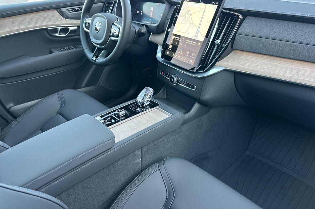 new 2026 Volvo XC90 Plug-In Hybrid car, priced at $81,875