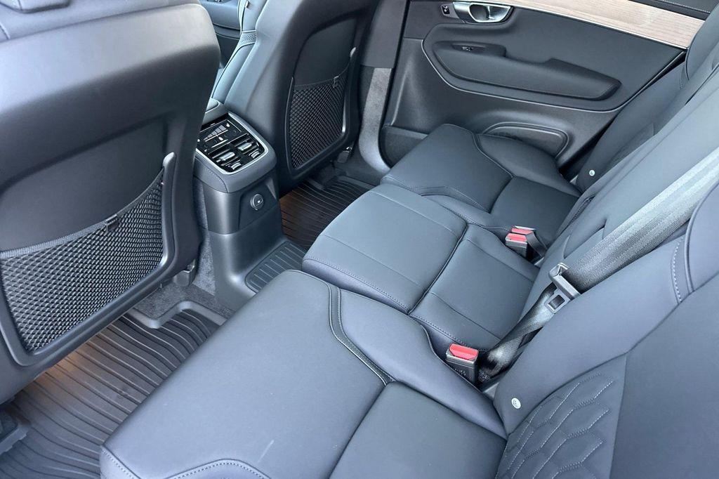 new 2026 Volvo XC90 Plug-In Hybrid car, priced at $81,875