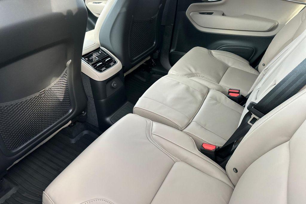 new 2026 Volvo XC90 Plug-In Hybrid car, priced at $83,625