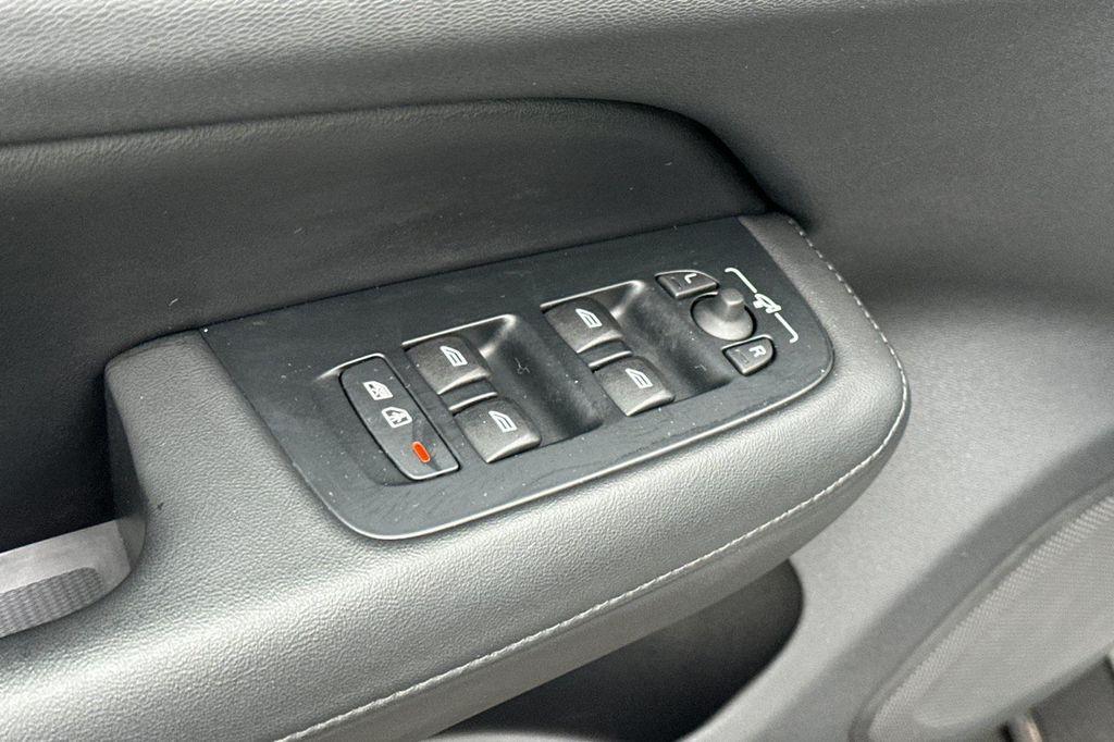 used 2025 Volvo V60 Cross Country car, priced at $34,998