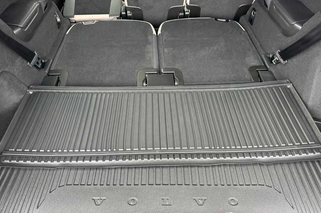 new 2026 Volvo XC90 Plug-In Hybrid car, priced at $81,875