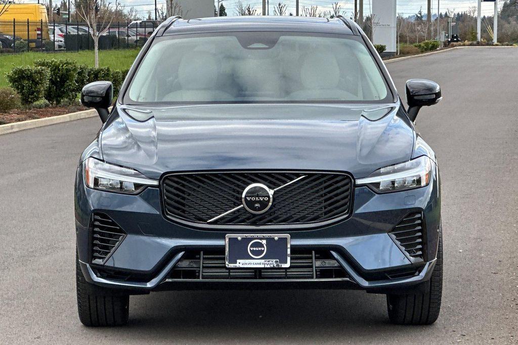 new 2026 Volvo XC60 Plug-In Hybrid car, priced at $72,460