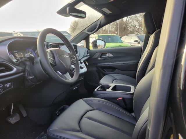 new 2026 Chrysler Pacifica car, priced at $42,877