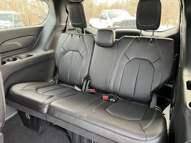 new 2026 Chrysler Pacifica car, priced at $45,395
