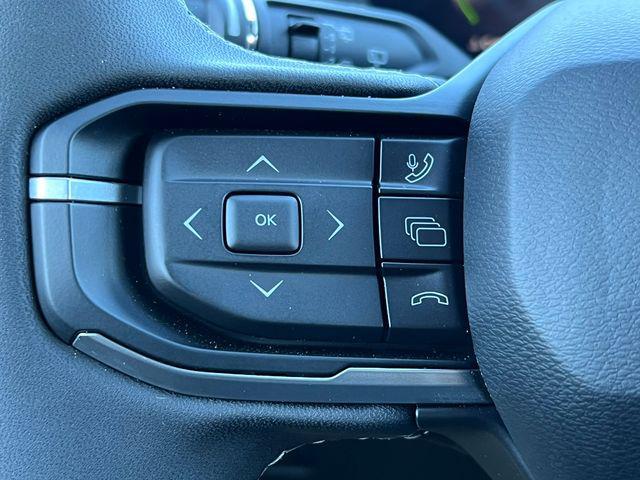 new 2026 Jeep Cherokee car, priced at $39,526