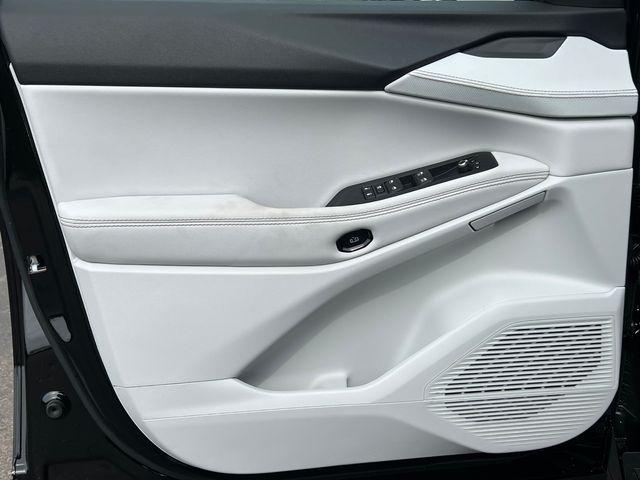 new 2026 Jeep Cherokee car, priced at $41,304