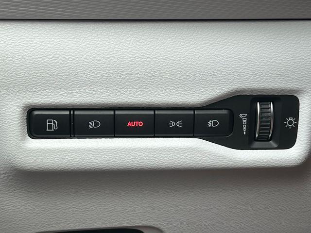 new 2026 Jeep Cherokee car, priced at $41,304