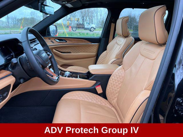 used 2025 Jeep Grand Cherokee car, priced at $50,997