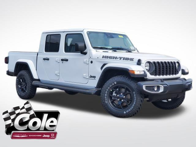 new 2025 Jeep Gladiator car, priced at $43,820