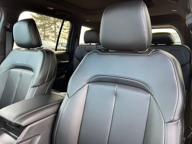 used 2025 Jeep Grand Cherokee car, priced at $45,997