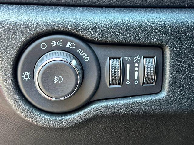 new 2026 Chrysler Pacifica car, priced at $43,323