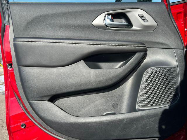 new 2026 Chrysler Pacifica car, priced at $43,323