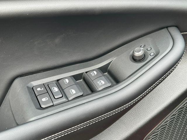 new 2025 Jeep Grand Cherokee car, priced at $35,856