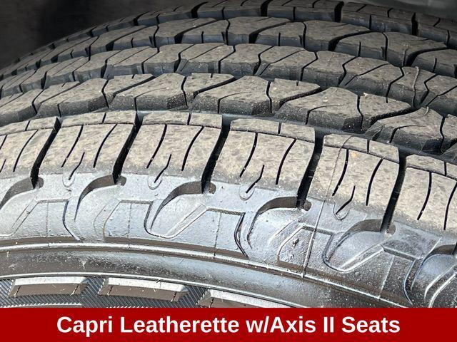 used 2024 Jeep Grand Cherokee car, priced at $35,997